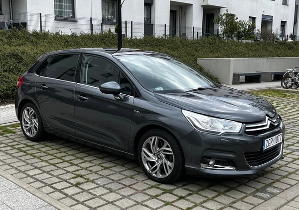 Citroen C4 cena 26000 przebieg: 231000, rok produkcji 2010 z Szczecin małe 232